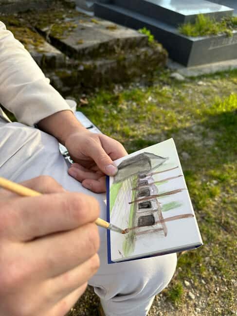 Père Lachaise Cemetery Watercolor Postcard Workshop in Paris - Who Will Love This Experience?