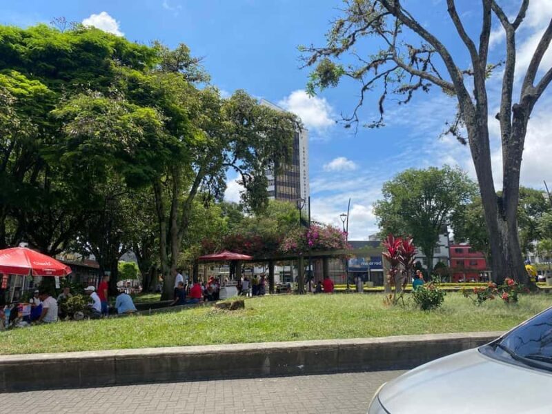 PEREIRA: PRIVATE TOUR OF MAIN SQUARES, HISTORICAL SITES + LOOKOUT POINT - Exploring Pereira: The Heartbeat of the Eje Cafetero