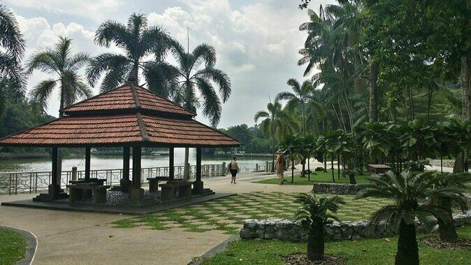 Perfect Night at Lake Symphony, The River of Life & Saloma Bridge - An In-Depth Look at the Kuala Lumpur Night Tour