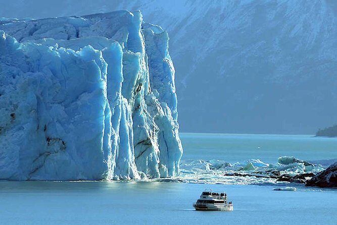 Perito Moreno Glacier with Navigation from El Calafate - Discovering the Perito Moreno Glacier