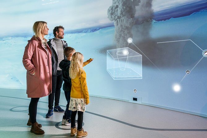 Perlan Museum - Wonders of Iceland & Áróra Northern Lights Planetarium Show - Who Will Love This Tour?