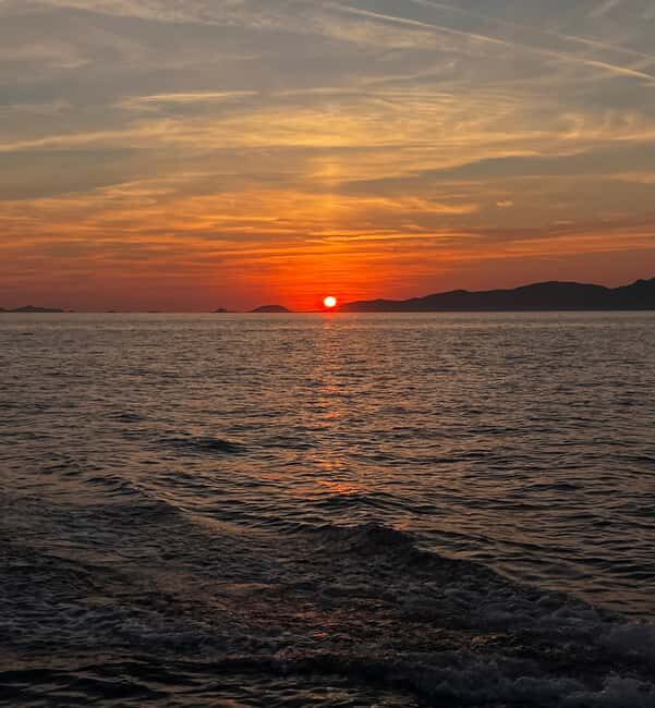 Perle Blanche Ajaccio: private sunset in the gulf of ajaccio - Key Points