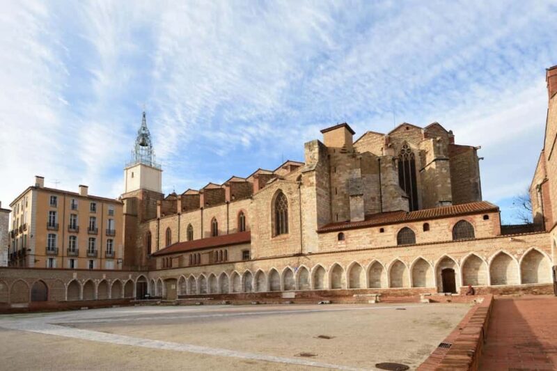 Perpignan: Express Walk with a Local in 60 minutes - Key Points