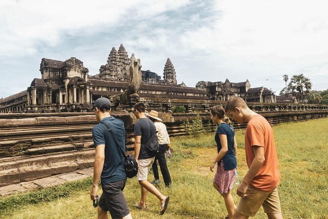 Personalised Angkor Wat Sunrise Off-the-Beaten Track Tour - Who is This Tour Best For?