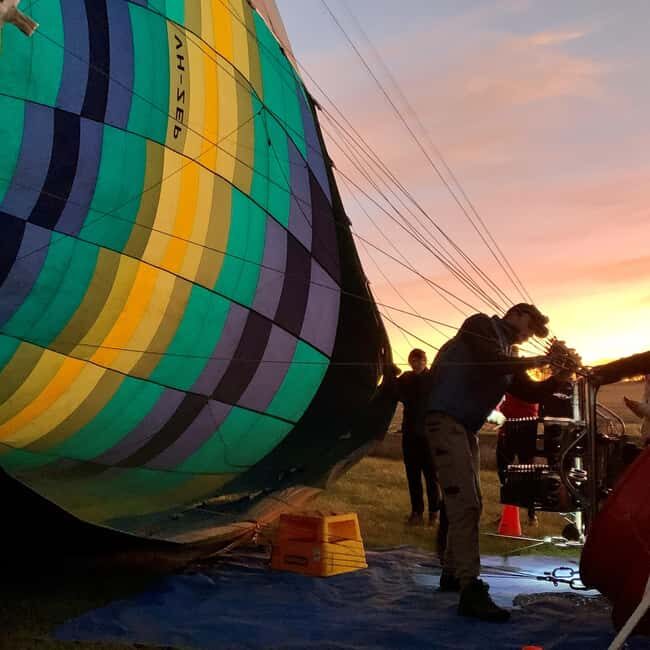 Perth to Northam: Balloon flight including shuttle bus - The Practical Side: Transportation, Timing, and Group Size