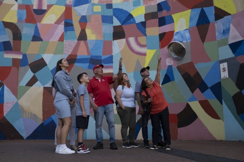 Perths Premier Pathways: Laneways, Art & Local History Walk - Key Points