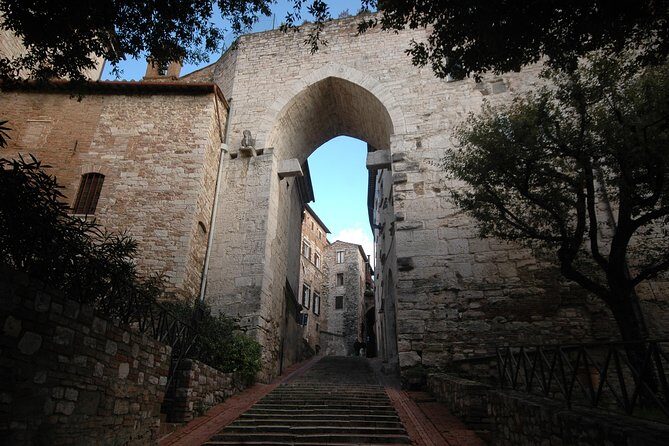 Perugia Private Walking Tour with licensed guide - FAQ