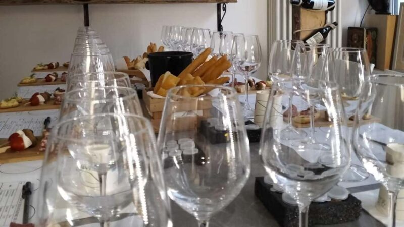Peschiera del Garda:wine tasting three wines from Lake Garda - Peschiera del Garda: Wine Tasting of Three Local Wines from Lake Garda