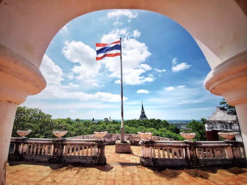 Petchaburi Temples & Royal Palace - small Join Group Tour - Exploring Petchaburi in Depth
