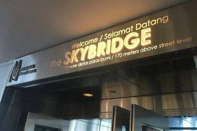 Petronas Twin Towers skybridge tickets (SINGAPORE GUESTS ONLY) - Discover the Petronas Twin Towers Skybridge with Singapore Guests Only