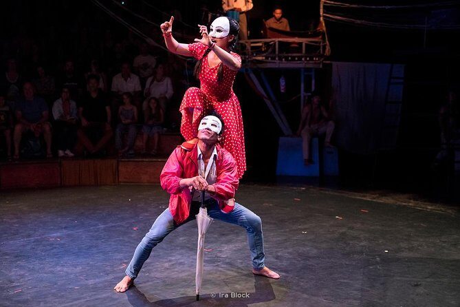 Phare, The Cambodian Circus with Round-Trip Tuk Tuk Transfer - Audience Experience and Atmosphere