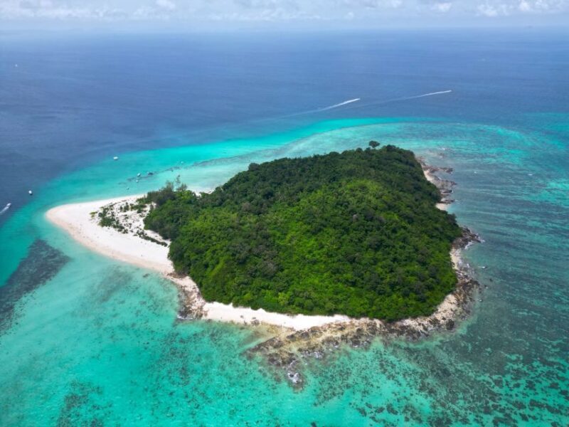 Phi Phi: Avoid The Crowds Speedboat to Maya Bay at Sunrise - Key Points