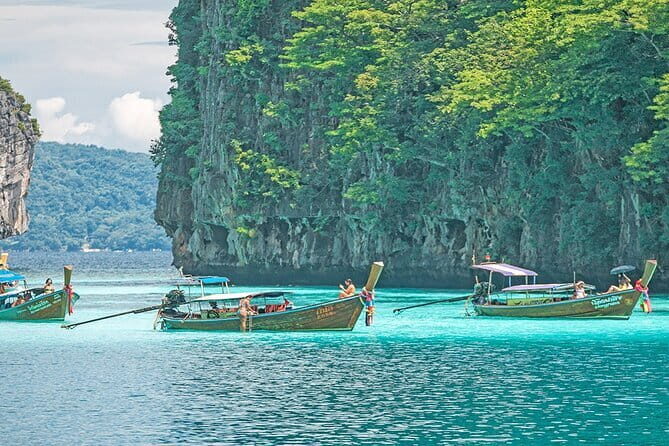 Phi Phi-Bamboo by Speed Catamaran Boat - Key Points
