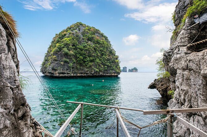 Phi Phi island Tour by Big Boat - FAQ