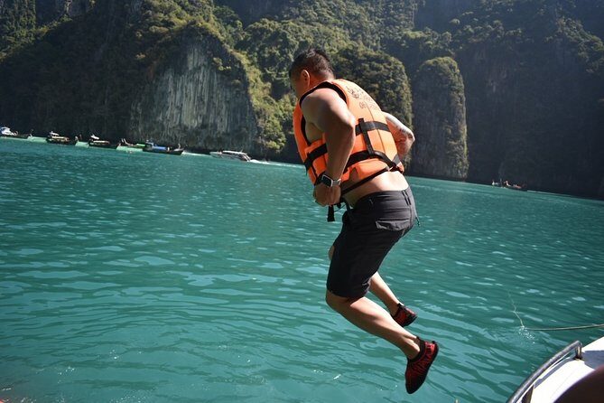 Phi Phi Islands Speedboat Full-Day Tour from Phuket+ Buffet Lunch - Logistics and Practicalities