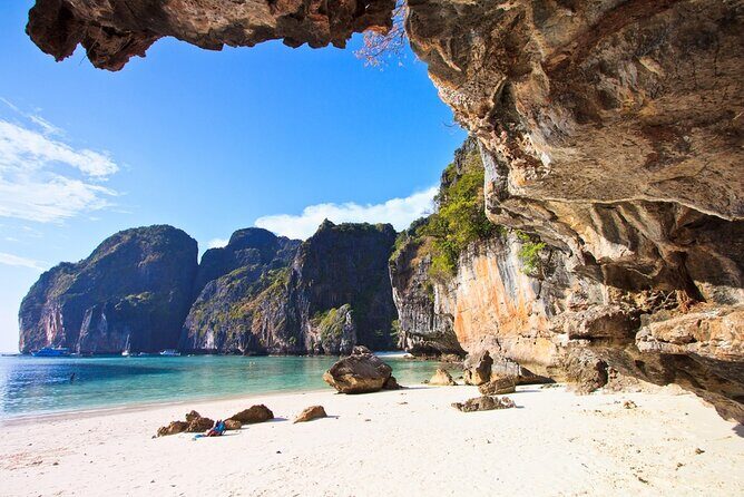 Phi Phi , Khai & Maya : Unforgettable Island Hopping by Speedboat - The Experience in Detail