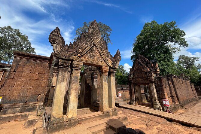 Phnom Kulen Waterfall and Banteay Srei Temple Tour from Siem Reap - Authentic Experiences from Visitors