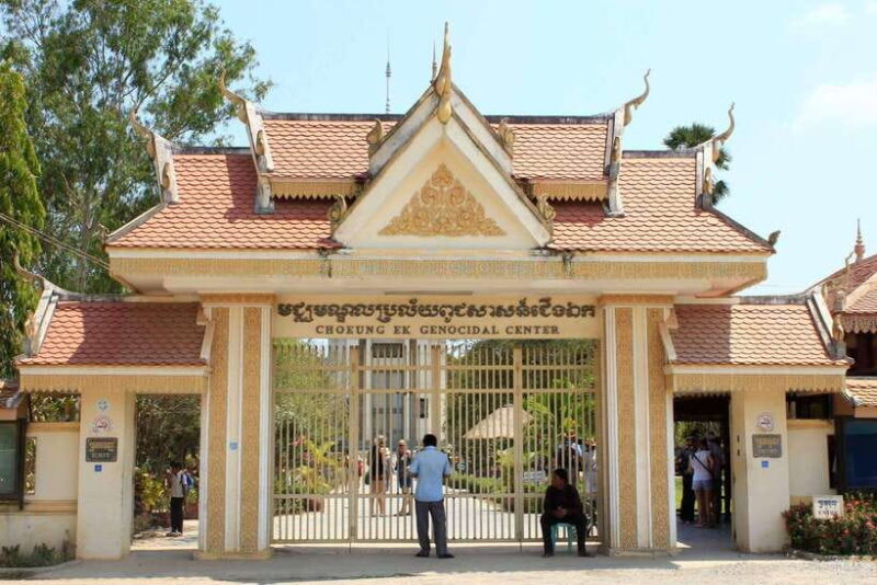 Phnom Penh: 2-Day Guided Tour with Royal Palace & Market - FAQs