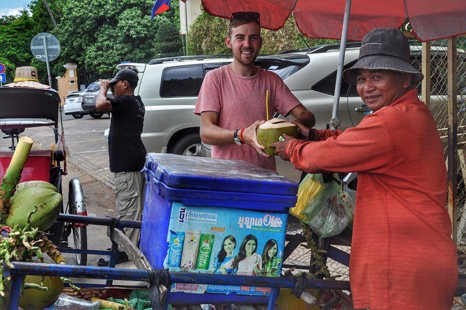 Phnom Penh city Tour by Cyclo - A Personal Look at the Phnom Penh City Tour by Cyclo