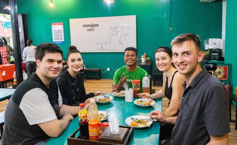 Phnom Penh: Evening Food Tour with Drinks & Tuk Tuk Included - Key Points