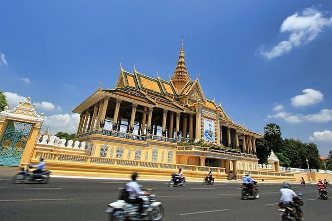 Phnom Penh Full Day City Tour, Breakfast & Lunch by Tuk-Tuk - FAQ