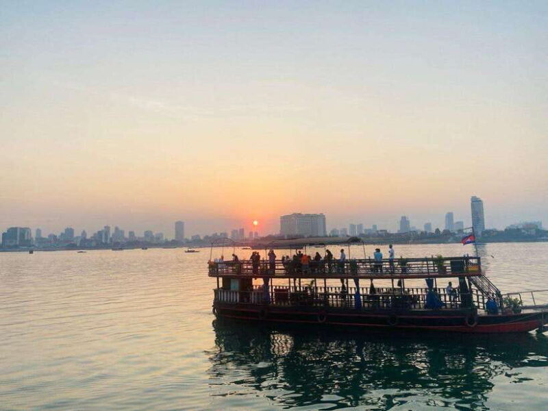 Phnom Penh Full Day Tour including Sunset Mekong River Boat - Exploring Phnom Penh in a Day