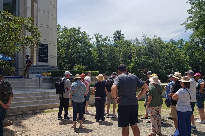 Phnom Penh Haft Day tour Genocide Museum and Killing Field - FAQ
