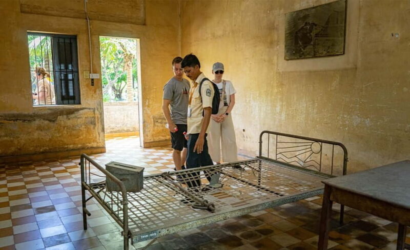 Phnom Penh Historical Sites Tour by Tuk Tuk - A Deep Dive into the Phnom Penh Tuk-Tuk Experience