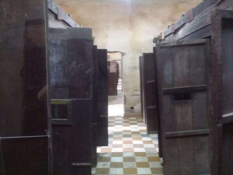 Phnom Penh: Killing Fields and Prison S21 Bus Tour - FAQ