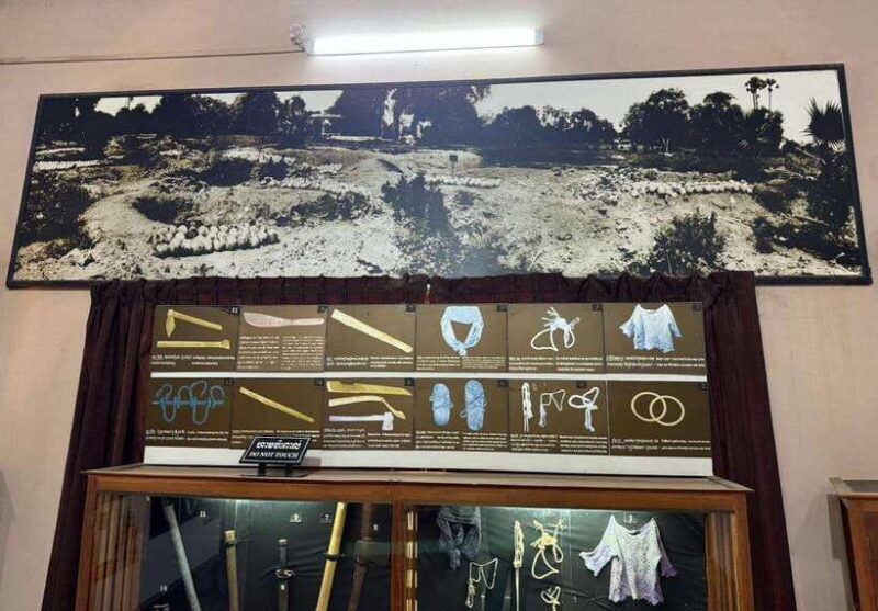 Phnom Penh: Killing Fields and S21 Genocide Museum Tour - Phnom Penh: Killing Fields and S21 Genocide Museum Tour