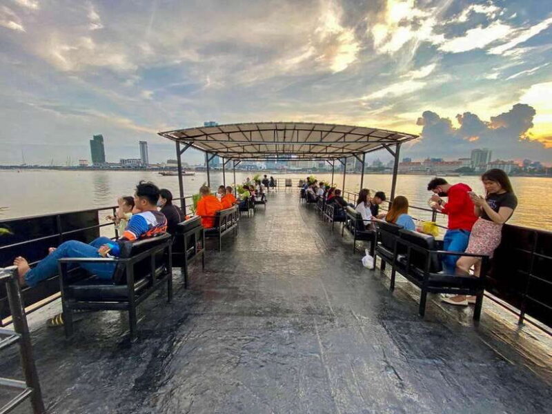 Phnom Penh: Mekong River Sunset Cruise and Tuk Tuk Ride - Key Points