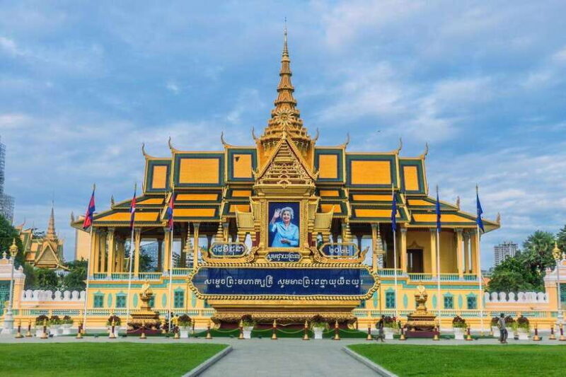 Phnom Penh: Mekong River Sunset Cruise with free flow drink - A Thorough Breakdown of the Itinerary and Experience