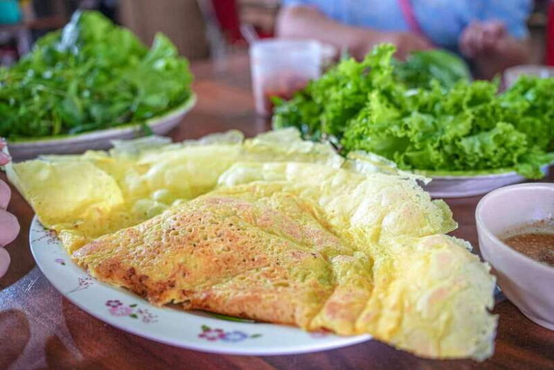 Phnom Penh: Morning Market & Guided Breakfast Tour by Tuktuk - What You Can Expect from the Tour