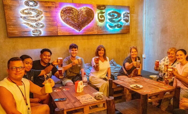 Phnom Penh: Night Foodie Tour by Tuk Tuk with Drinks - The Experience in Detail
