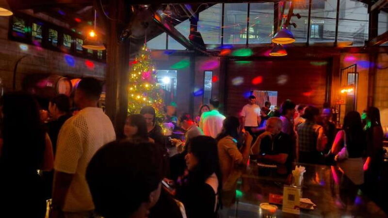 Phnom Penh: Nightlife Hidden Local Bars Tour - Key Points