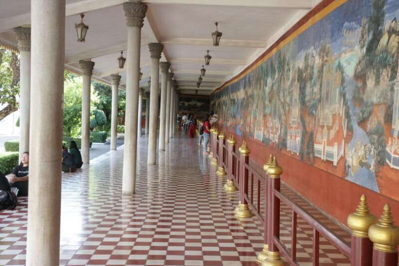 Phnom Penh Private Tour English Local Guide - Discovering Phnom Penh: A Private Tour with a Friendly Local Guide