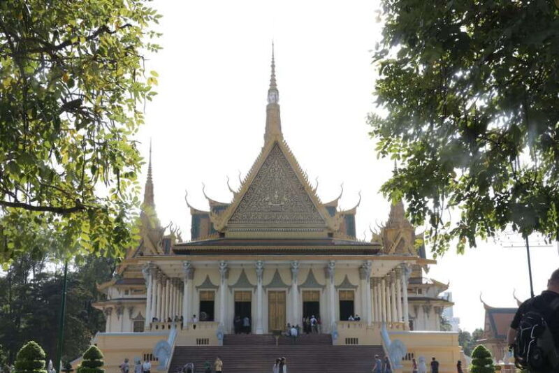 Phnom Penh Private Tour English Local Guide - Why This Tour Offers Good Value