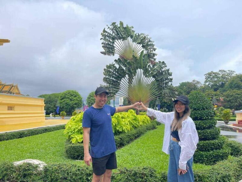 Phnom Penh: Royal Palace, S21, Killing Fields & More Tour - Key Points