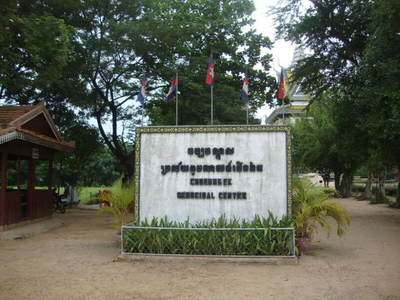 Phnom Penh: S-21 Prison and Killing Fields Half-Day Tour - A Deep Dive into the Experience