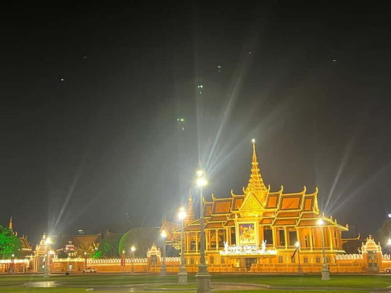 Phnom Penh: Street Art and Food Tour with Pickup and Beer - Key Points