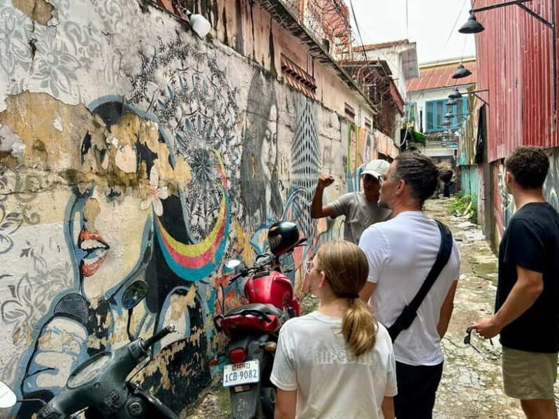 Phnom Penh: Street Art and Noodle Tour by Tuk Tuk - Key Points