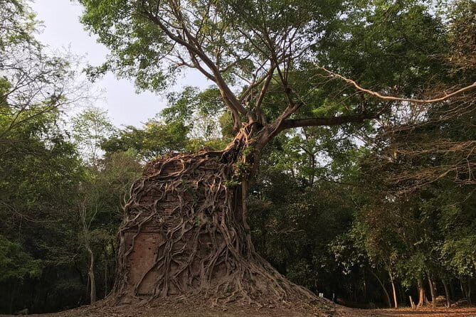 Phnom Penh to Siem Reap with Homestay at Sambor Preikuk or Vice Versa - Key Points