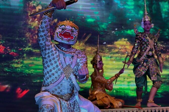 Phnom Penh Unique Evening Classical Dance Show Every Sunday - The Experience in Detail