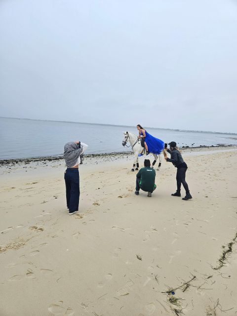 Photo Session With Horses on The Beach or in The Countryside - Professional Photography and Video Options
