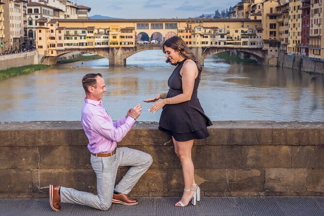 Photo Shoot in Florence with a Professional Photographer - An In-Depth Look at the Itinerary and Locations