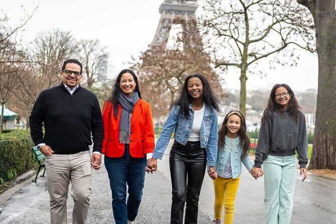Photo shoot in the Eiffel Tower area - Who Should Consider This Tour?