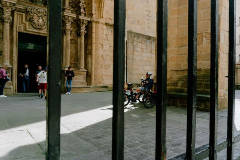 Photo Tour in Bilbao & Basque Country - Value and Practicality: What You Need to Know