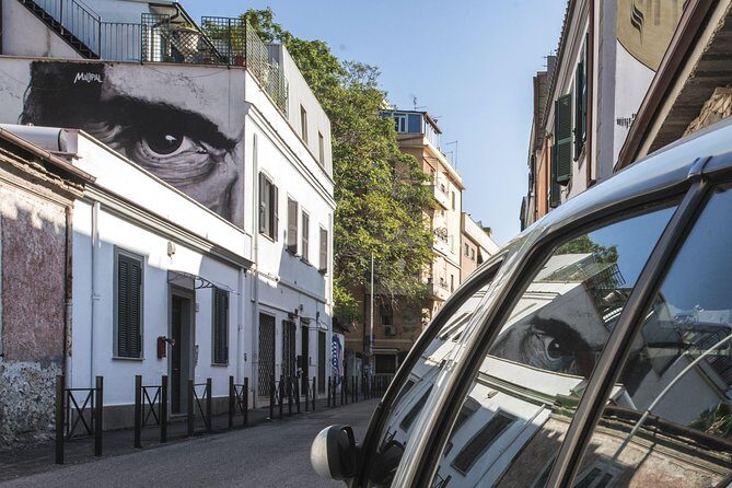 Photo Tour in the popular district of Pigneto - Key Points