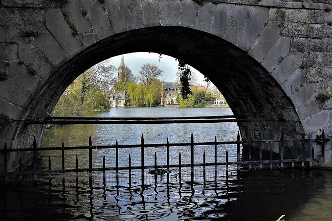 Photo Tour "Philip the Good" + Boat trip - Who Should Consider This Tour?