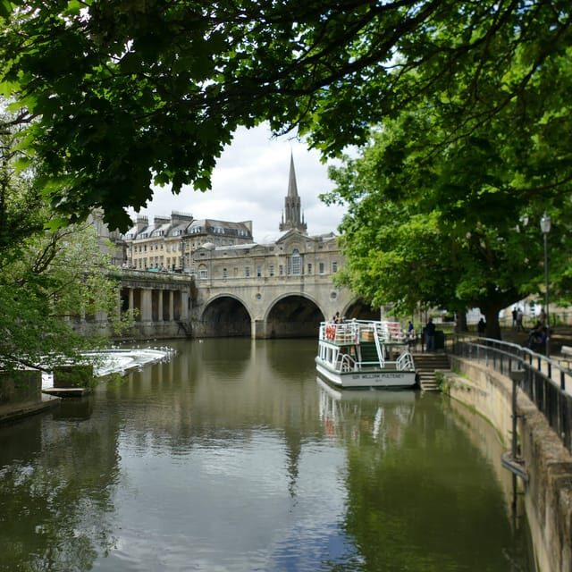Photo Tours in Bath: Walking tour with local expert guide - Detailed Breakdown of the Tour Itinerary